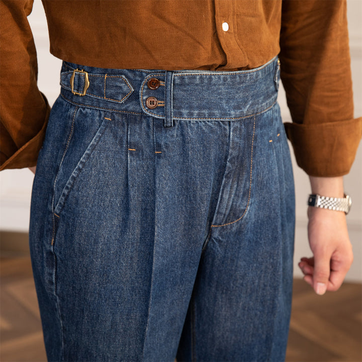 Sartoriale High-Waist Jeans mit Bundfalten in Blau