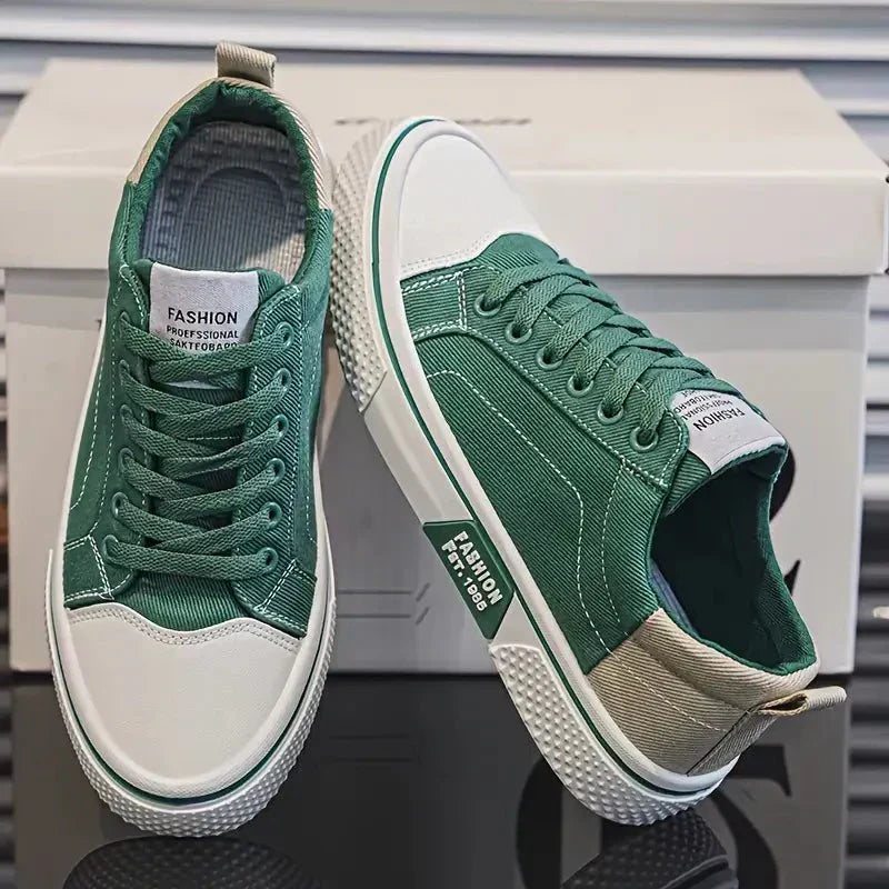 Klassischer Canvas-Sneaker mit Zehenkappe in Sand