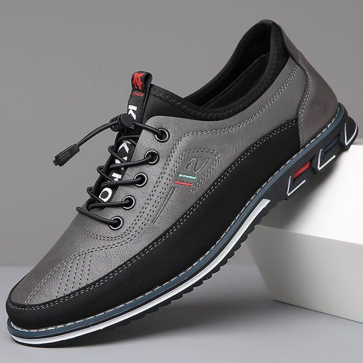 Zweifarbiger Casual-Sneaker mit Schnellschnürsystem