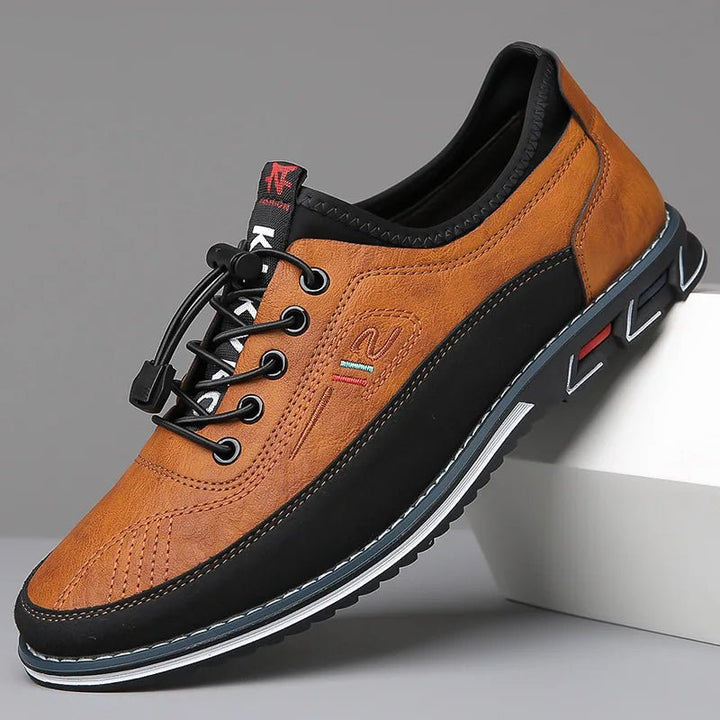 Zweifarbiger Casual-Sneaker mit Schnellschnürsystem
