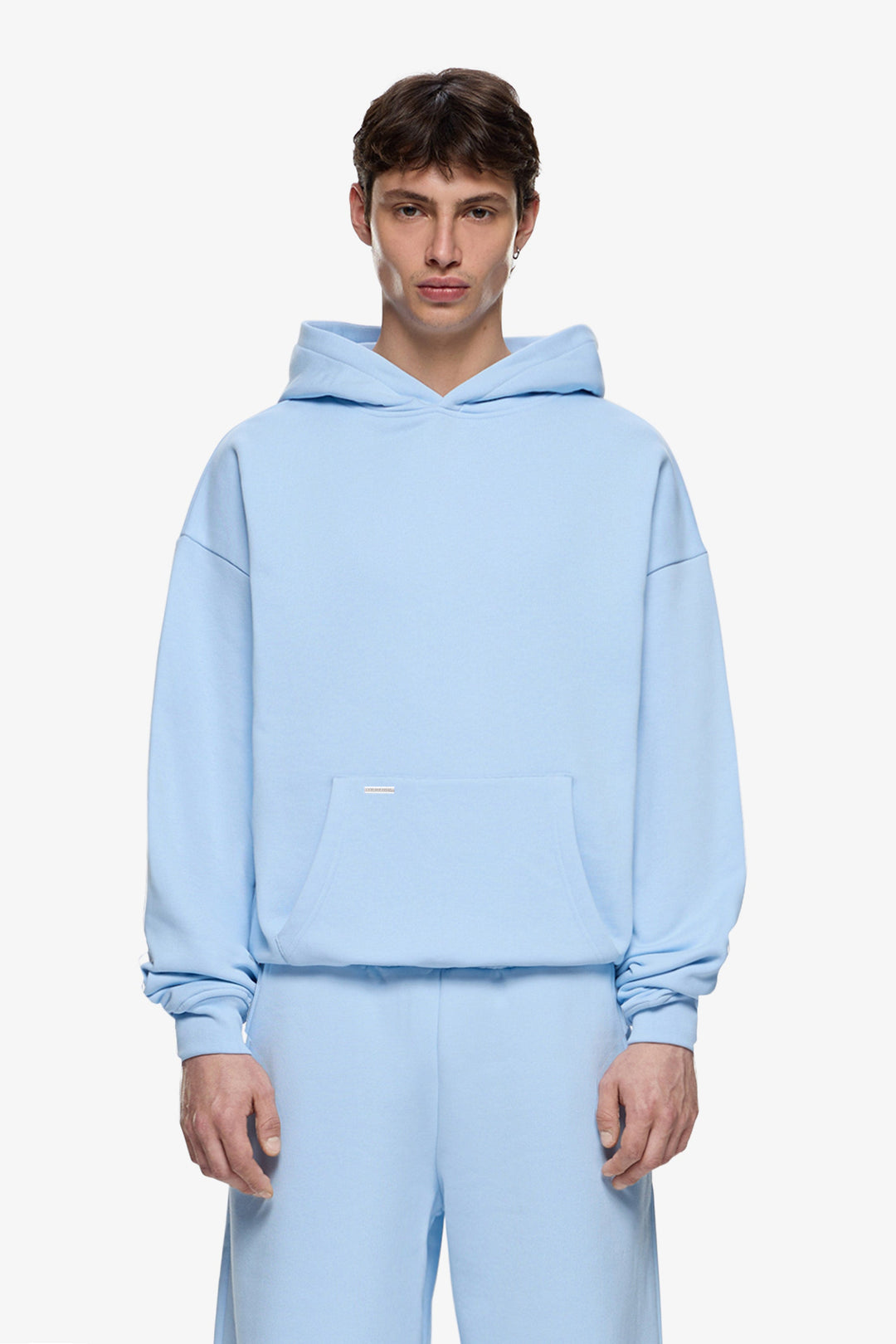 Premium Minimalistischer Hoodie in Hellblau