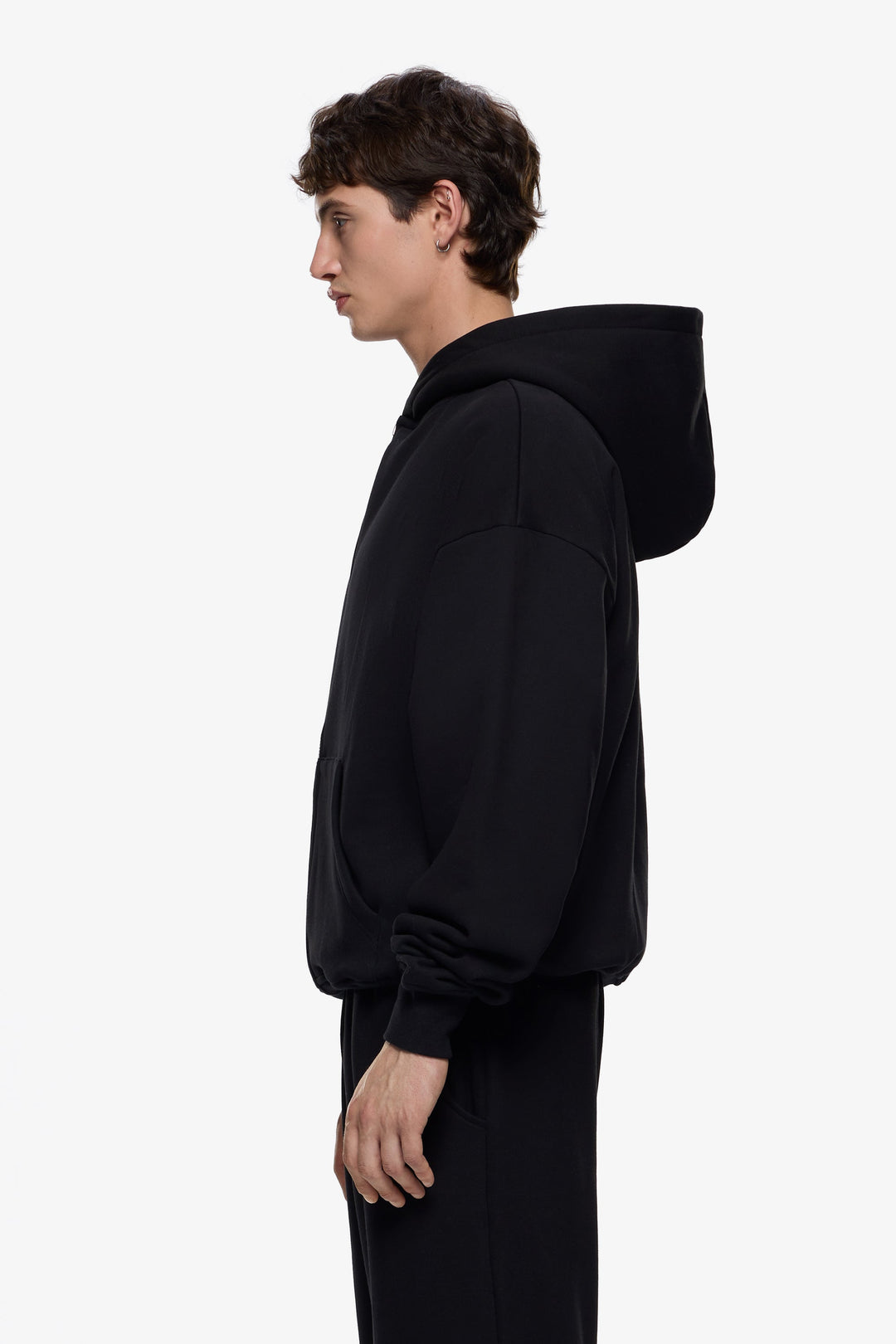 Minimalistische Sweatjacke in Schwarz