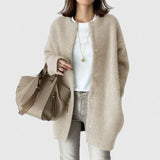Thalienne – Flauschige Strickjacke