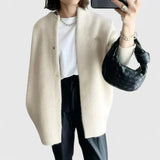 Thalienne – Flauschige Strickjacke