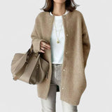 Thalienne – Flauschige Strickjacke