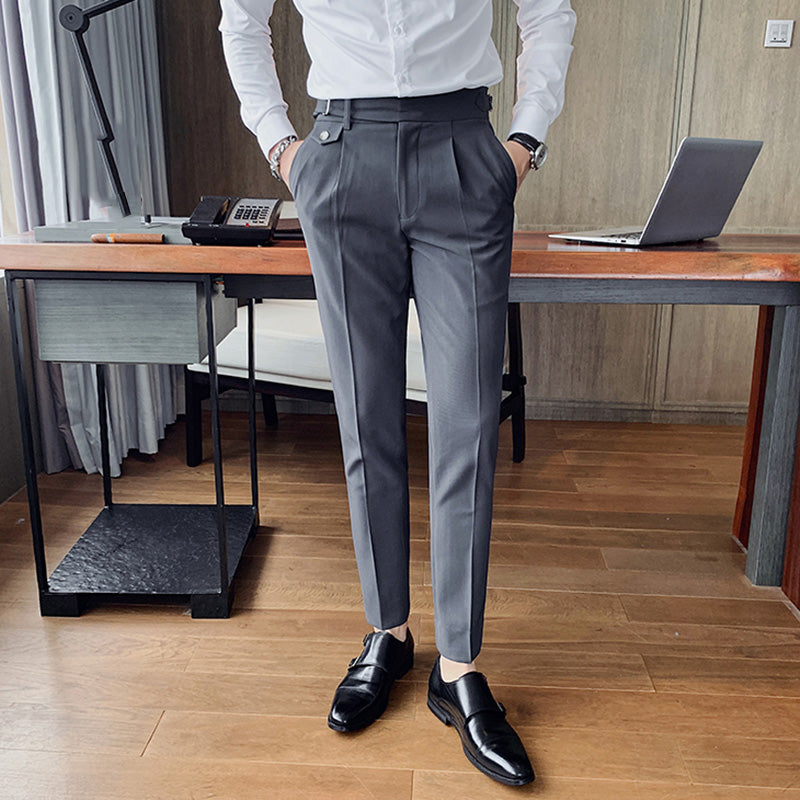 Sartoriale High-Waist Anzughose in Schwarz