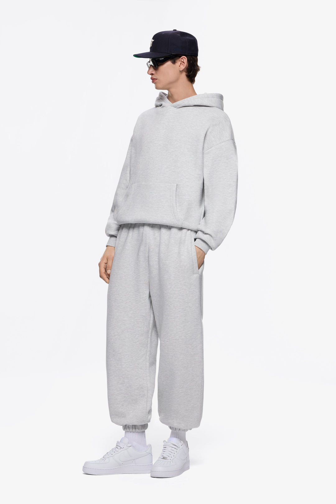 Premium Minimalistischer Hoodie in Grau Meliert