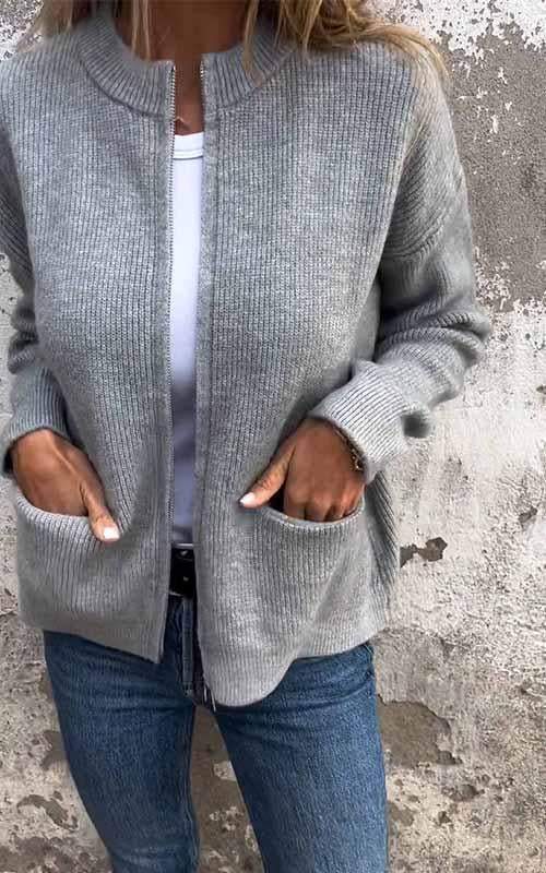 Regina – Strickjacke mit Reißverschluss