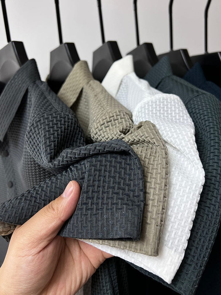 Dunkelgraues Poloshirt mit strukturierter Webart