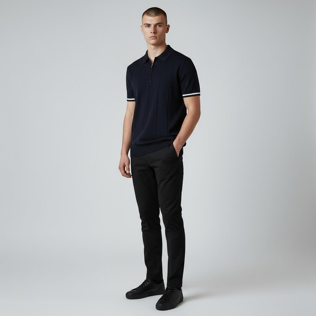 Dunkelblaues Strick-Poloshirt mit Reißverschluss und Kontraststreifen