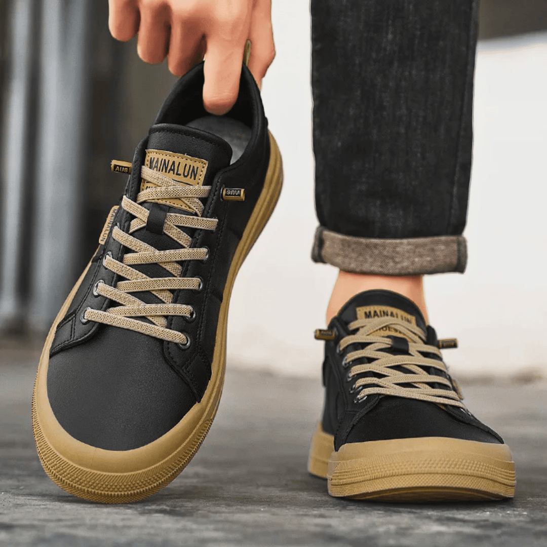 Cleaner Casual-Sneaker mit Camel-Akzenten